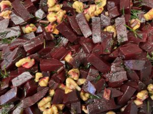 Red Beat salad with Walnuts